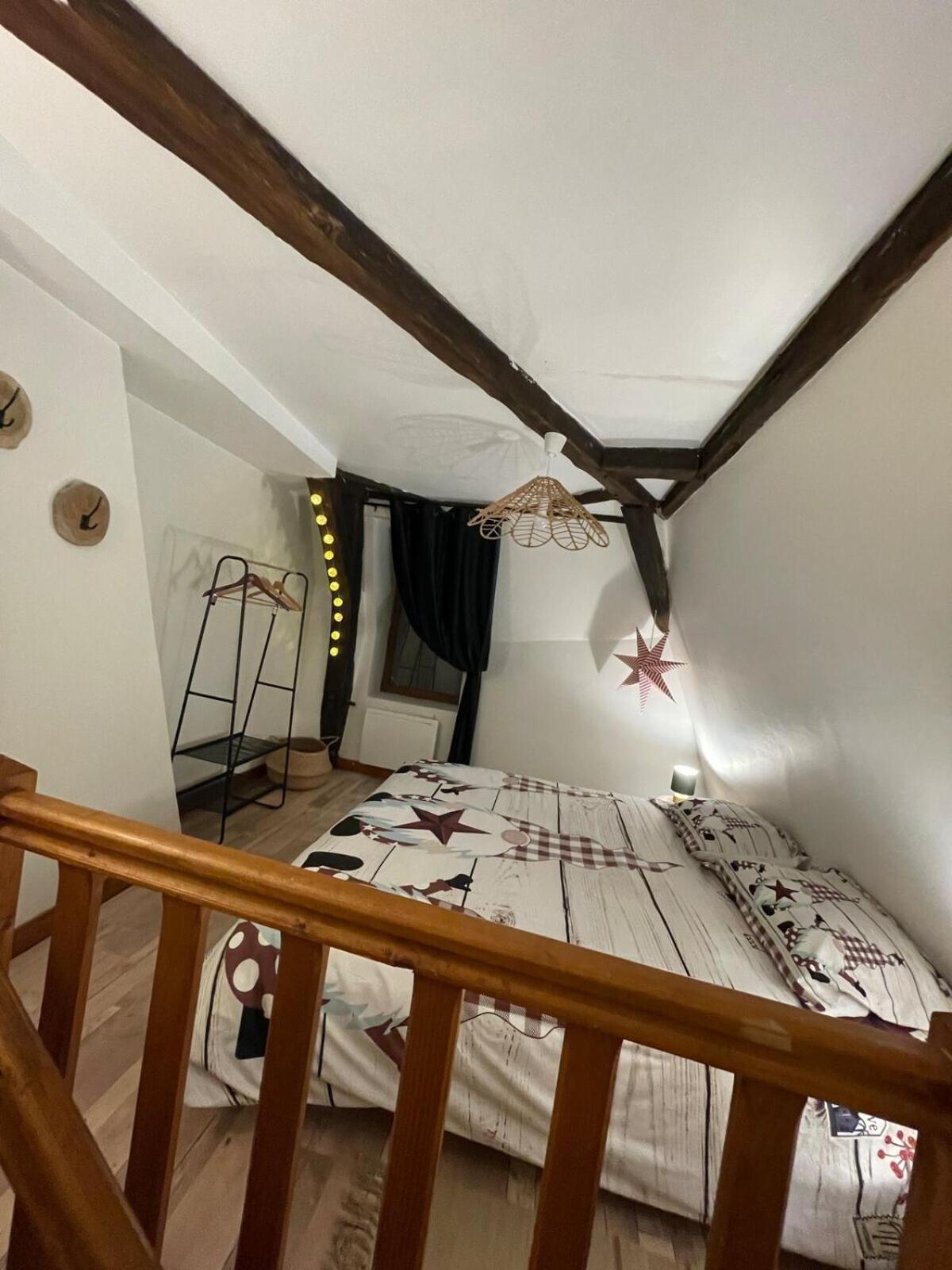 "La Petite Maison" Triplex Au Centre Ville - Les Terres Du Roy Avallon Zewnętrze zdjęcie
