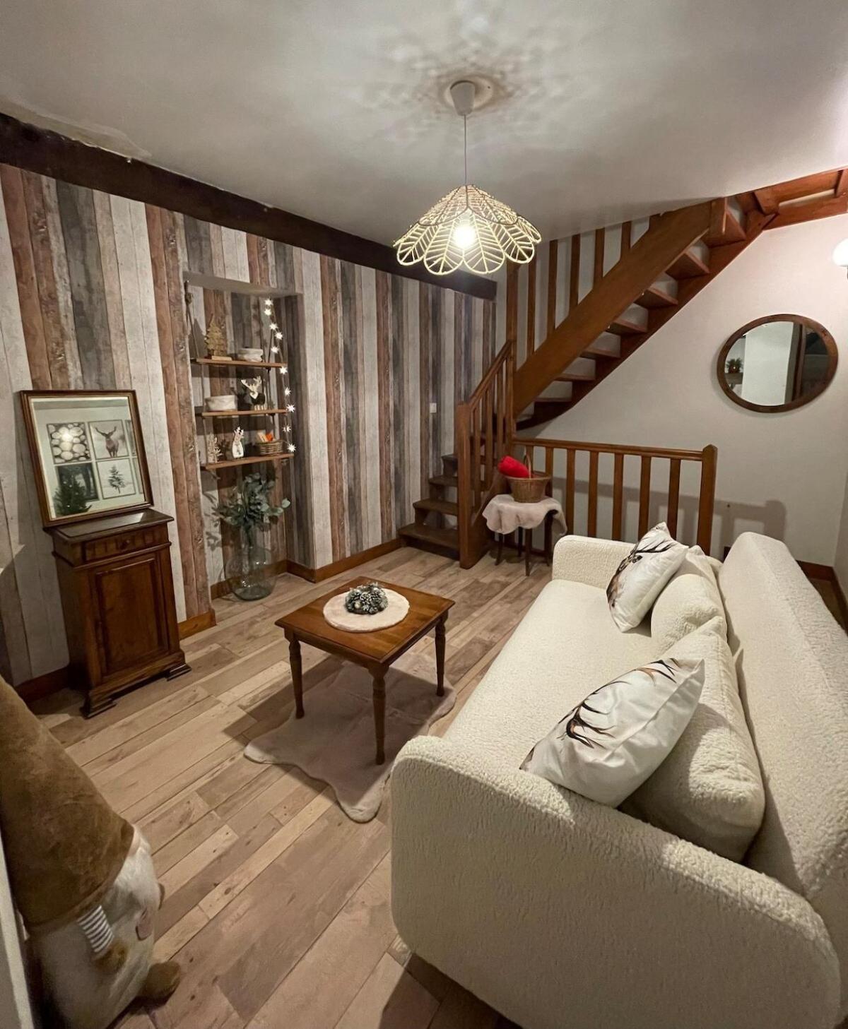 "La Petite Maison" Triplex Au Centre Ville - Les Terres Du Roy Avallon Zewnętrze zdjęcie